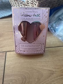 Charlotte Tilbury Pillow talk set