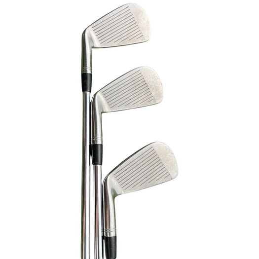 Titleist 735.CM Irons / 4-Pw / Dynamic Gold S300 Stiff