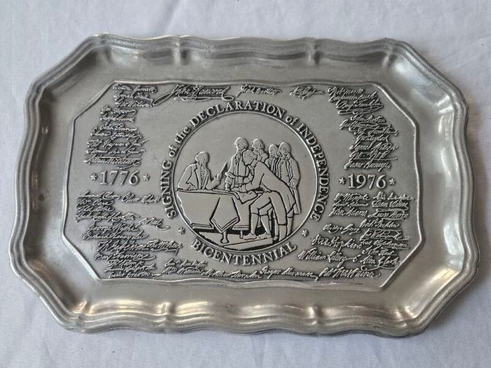 Commerative tray