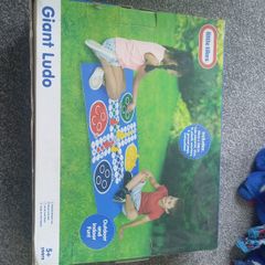 Giant ludo