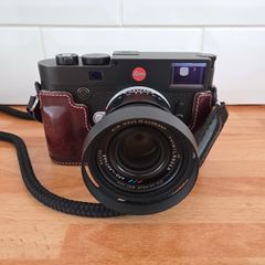 Leica M10 (ready to shoot bundle available)