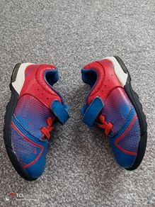 CLARKS baby shoes. size 7G/EUR 24
