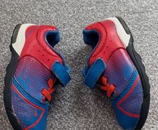 CLARKS baby shoes. size 7G/EUR 24