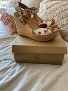 ladies       wedges