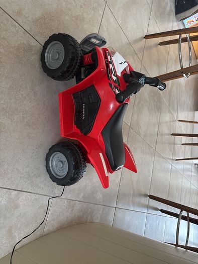 Red Honda Kids Quad Bike