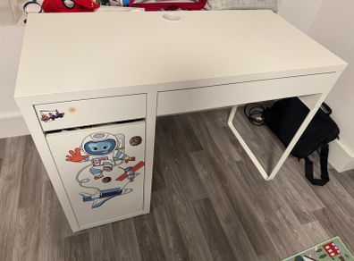 office desk