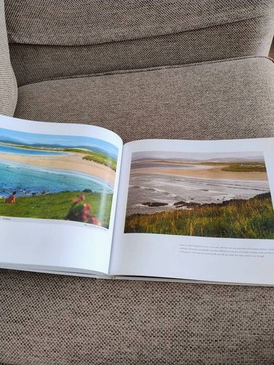 Return to Sender Revisiting John Hindes Ireland by Paul Kelly over 200 old photos that were used on old postcards hardback in very good condition FREE STANDARD POSTAGE INCLUDED