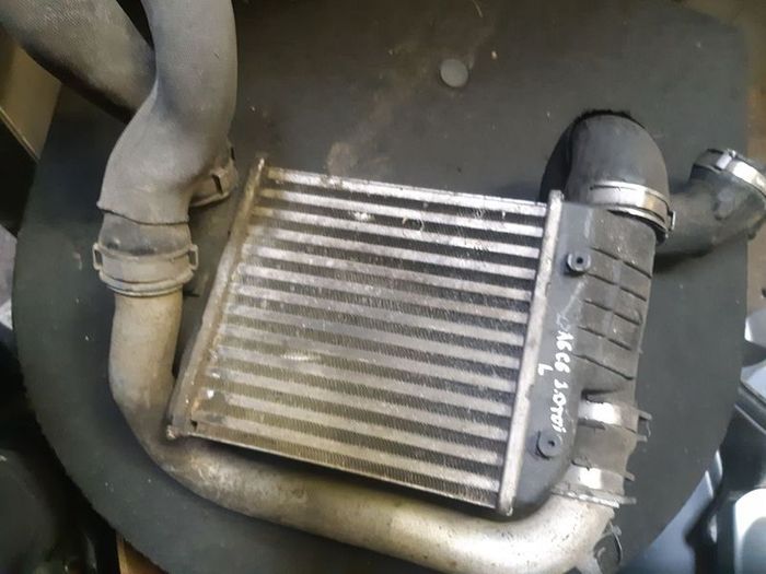Audi A6 C6 2.7 3.0 Tdi Turbo Intercooler Radiator Air Charge 4f0145805e Left