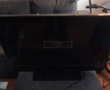 32 inch walker tv