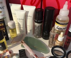 Makeup bundle and accessories