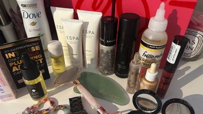 Makeup bundle and accessories