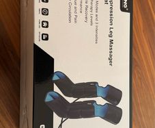 Air compression leg massager with heat