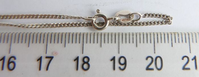 Vintage 925 Sterling Silver Cat Pendant Necklace - enamel detail