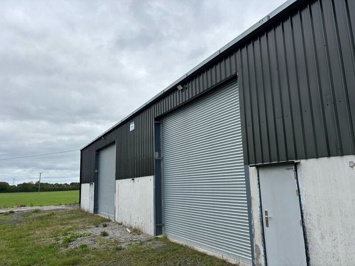 Large shed storage and yard rental