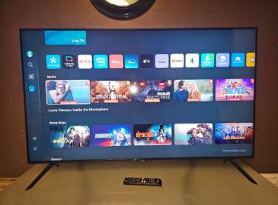 55" Samsung Crystal 4K Quantum HDR Smart TV