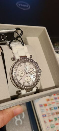 GC Diver Chic Diamond Watch GC 01500M1 in White