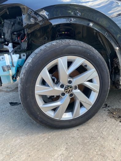 2022 Volkswagen Tiguan Breaking For Parts