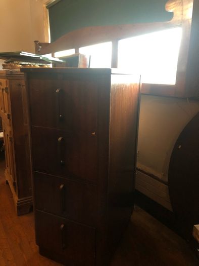 Filling cabinet