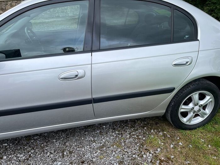 Toyota Avensis 2001