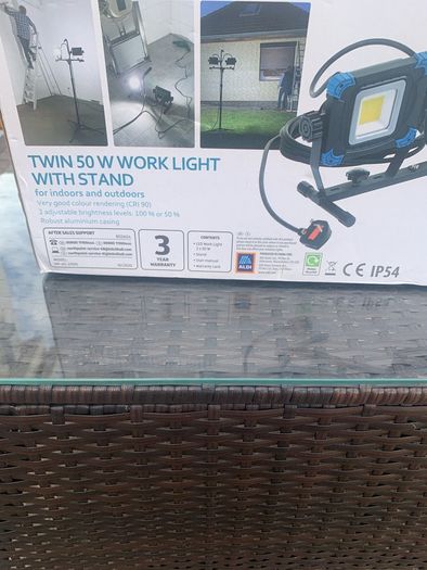 Twin 50 W work light with stand