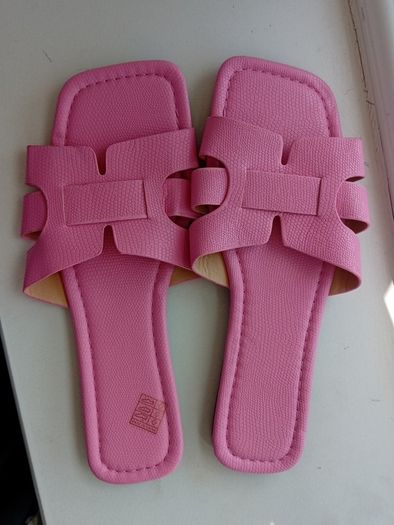 Ladies Flat Shoes
