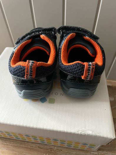 Clarks Baby first shoes Dinosaur with lights size UK 4 F