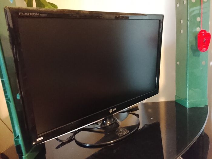 LG 23 inch Monitor