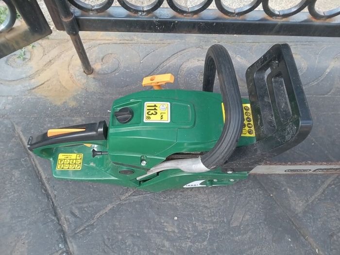 chainsaw