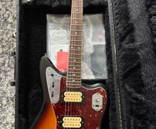 Fender Jaguar Kurt Cobain 2011