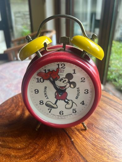vintage Walt Disney Mickey Mouse alarm clock