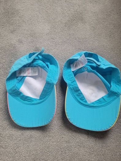 Girl's Cap, size: 3-6 years