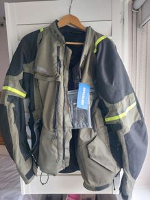 Motorcycle jacket