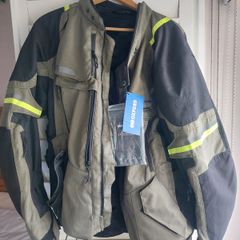 Motorcycle jacket