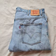levis 550 relaxed fit Size 40/34 zip fly professional embroidery added in excellent condition