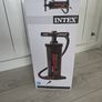 Inflatable mattrass with foot pump Image 2
