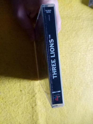 Three Lions The official England team game PlayStation1 Ps1 PlayStation 2 ps2 games Original