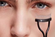 Brand New M2 Beaute Eyelash Comb