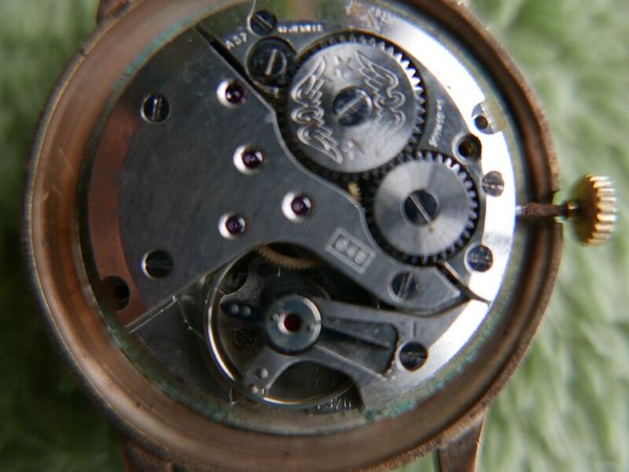 Vintage 1923 Dowel Deluxe 9ct Solid Gold Gents Wrist Watch - 17 jewels Antimagnetic Swiss Made(engraved Esso 1923) in working order
