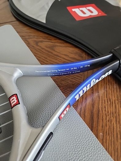 Tennis racket Wilson titanium