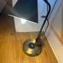 Desk lamp with integrated wireless charger Image 3
