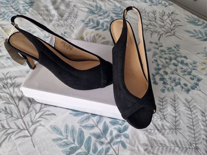 brand new heels