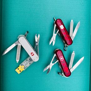 Swiss army mini champ pocket knife multi tool with USB rare edition