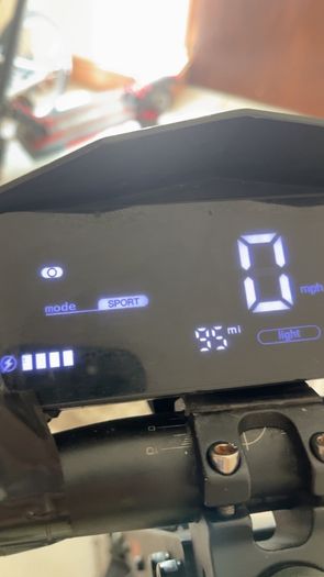 Kukirin g4 used like new all needs is front brake very good scooter