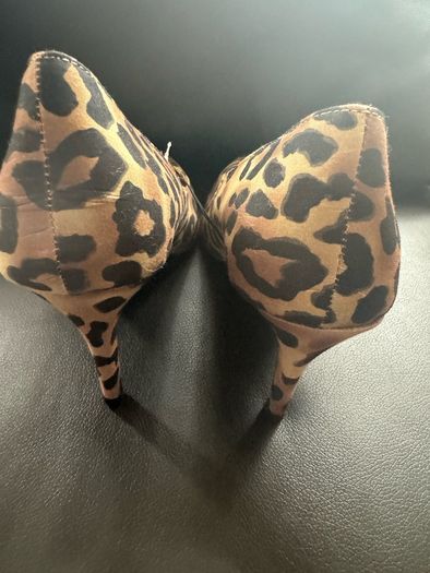 BNWT leopard high heels Atmosphere size UK8 EU42 Postage included