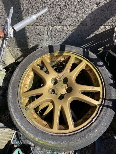 Subaru Impreza new age 17" wheels gold