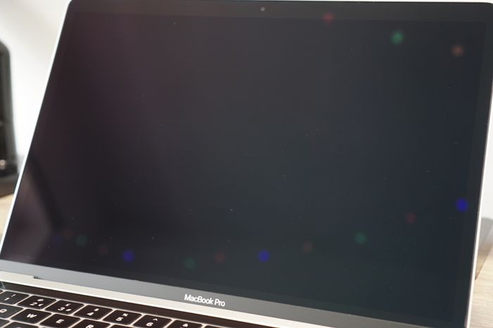 Apple MacBook Pro 13" (2019) | i5 2.4GHz | 16GB RAM | 4x Thunderbolt