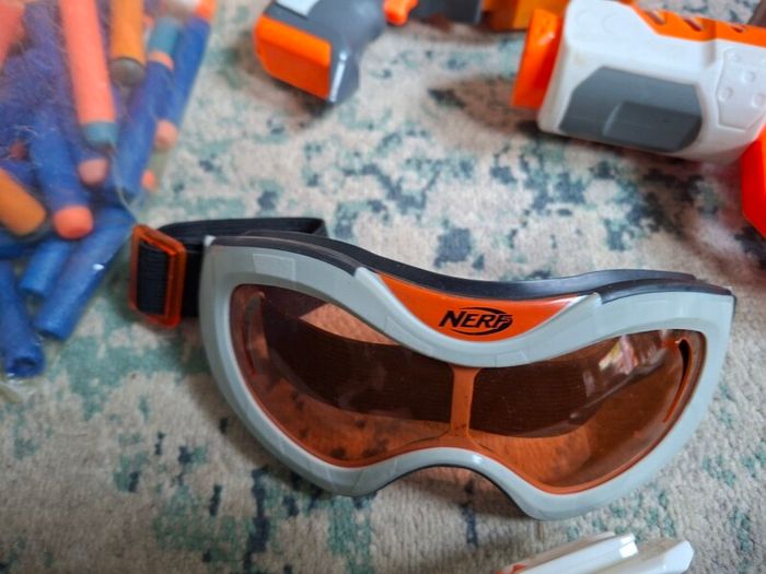 Nerf Guns, 1 pair goggles and accessories