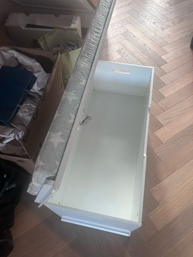 Storage unit