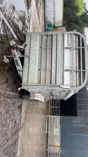 Cattle trailer