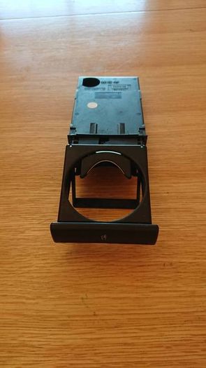 Audi a4 b7 driver side headlamp,headlights.breaking sline isofix lower trims seats boost pipe suspension parts clutch kits flayweel parcel shelf